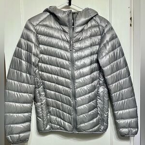 Uniqlo Ultra Light Down Extra Warm Hooded Puffer Jacket Packable Coat Silver XS